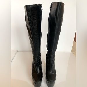 eldante’s Leather Platform Boots Size 37